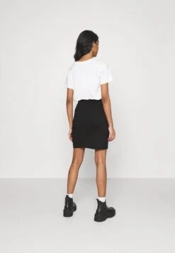 Even&Odd Asymetric Overlap Wrap Mini High Waisted Skirt - Kokerrok - Black -Even&Odd 17980c02c30940dbb5eef43ab569ab76