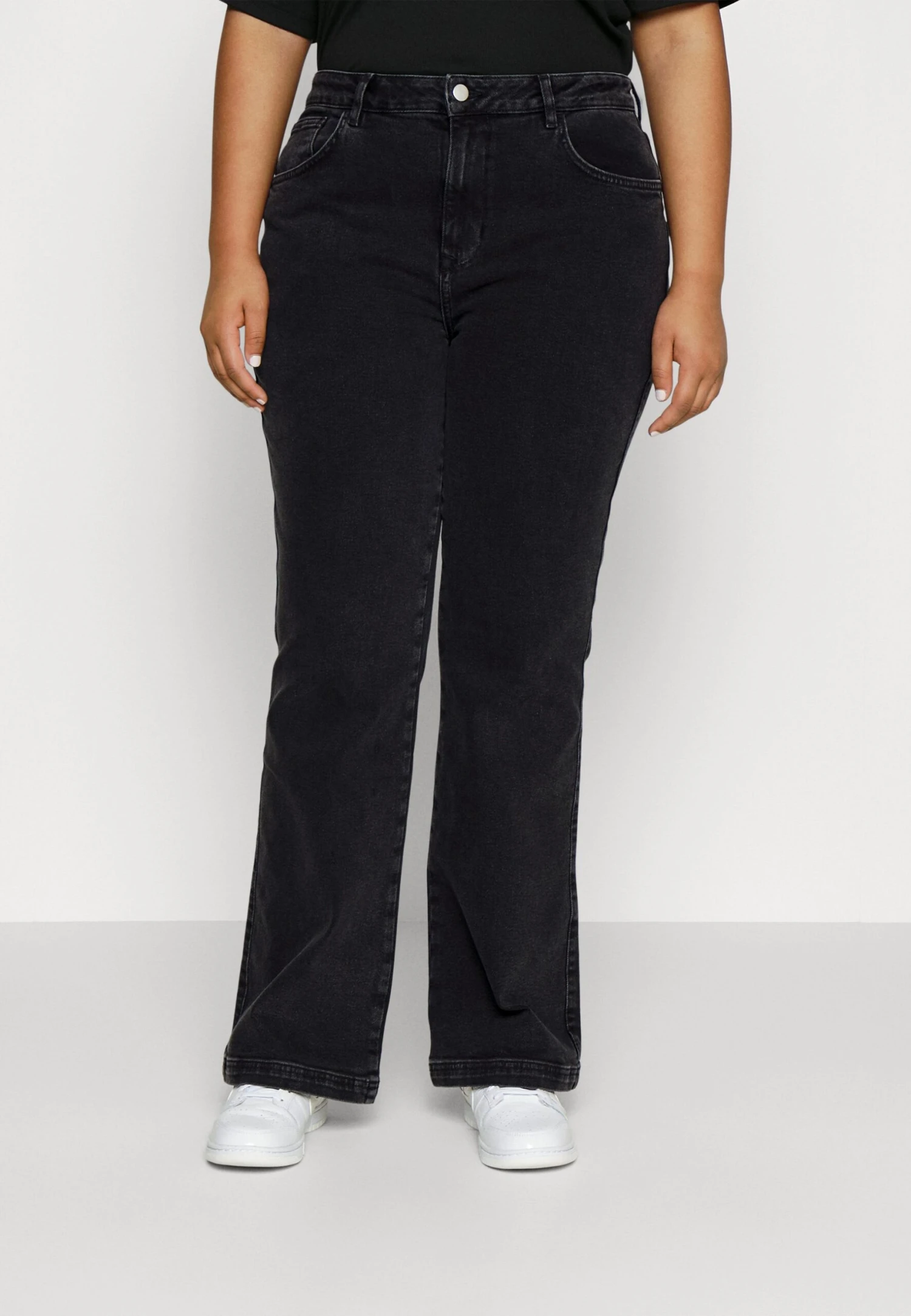 Young Washed Clean Kick Flare- Bootcut Jeans - Black Denim 3 Young Washed Clean Kick Flare- Bootcut Jeans - Black Denim