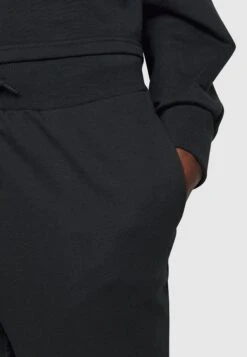 Set - Trainingspak - Black -Even&Odd 2475c76b503d4f72a0937b95297fa5a2