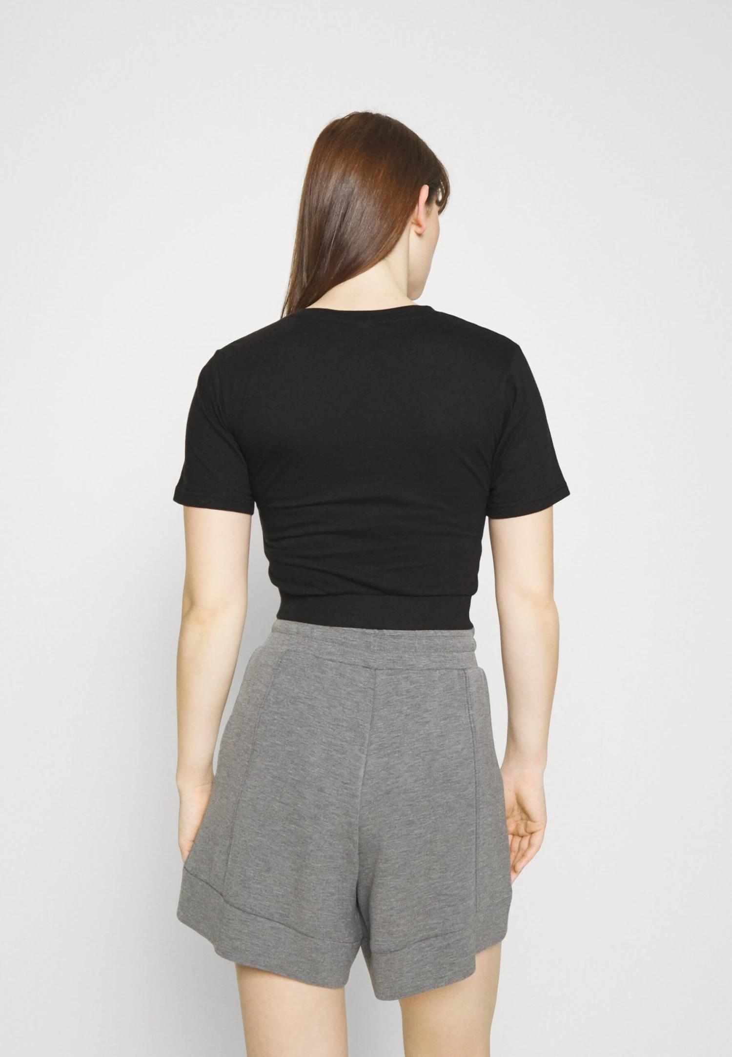 T-Shirt Basic - Black 5 T-Shirt Basic - Black - Afbeelding 3