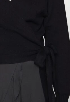 Vest - Black -Even&Odd 5e97a004629646978efdf8297c15810b