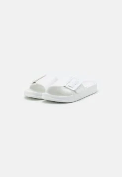 Even&Odd Badslippers - White 10 Even&Odd Badslippers - White -Even&Odd 6209be19ad1f490391cc9aca7ee0bcdb