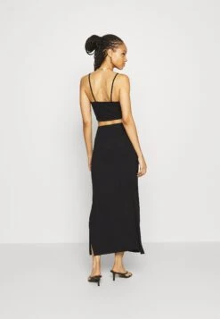 Even&Odd Maxirok - Black -Even&Odd 6a006c05c30e43c89a500cc78edb55ec