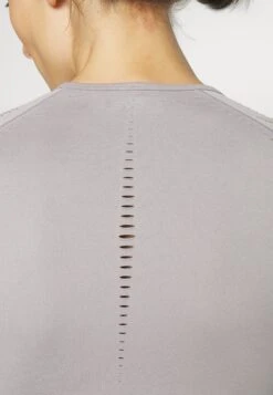 Longsleeve - Grey 15 Longsleeve - Grey -Even&Odd 6dc242e0327247be92569f2ea8a37f03