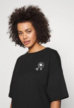 Even&Odd Liz Keep Growing Mascot / 802 - Black - T-Shirt Print - 802 - Black -Even&Odd bea049fb595b44f6be9139bf4434683c