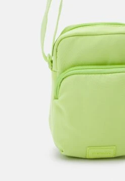 Even&Odd Schoudertas - Green -Even&Odd d87d342ab3b6487cb3cb60982b62e80f