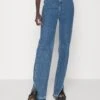 Straight Leg Jeans - Light Blue Denim -Even&Odd dcbd99114b004bf291b90bd82abf272b