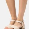 Sandalen - Off-White 1 Sandalen - Off-White -Even&Odd fa114d2f9b304934a8dc8eff2a956c06